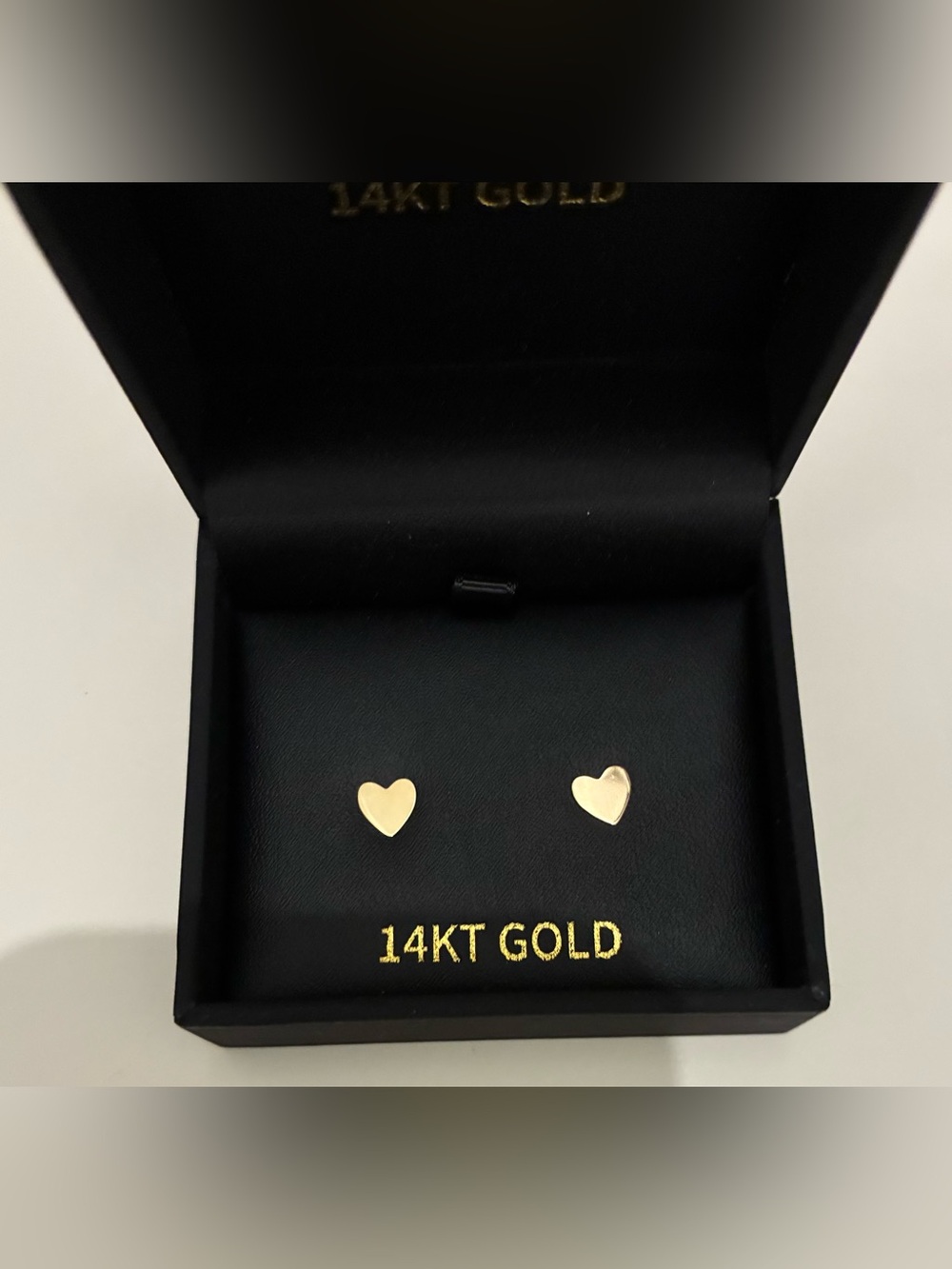 14KT Gold Heart Stud Earrings - Classic Gold Hearts